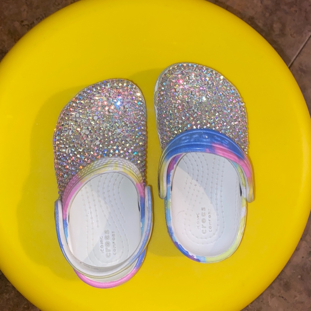 Diamond crocs